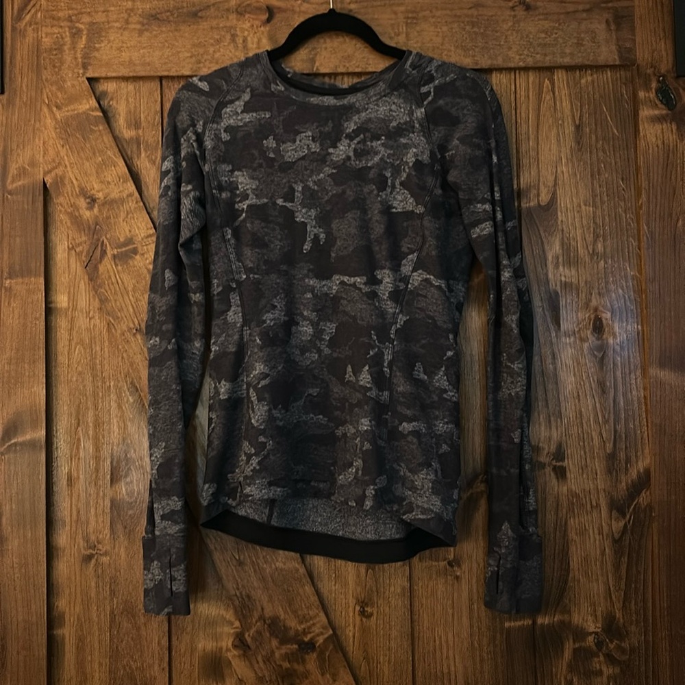 Lululemon RUNDERFUL LONG SLEEVE Incognito Camo HTR Black Size 6